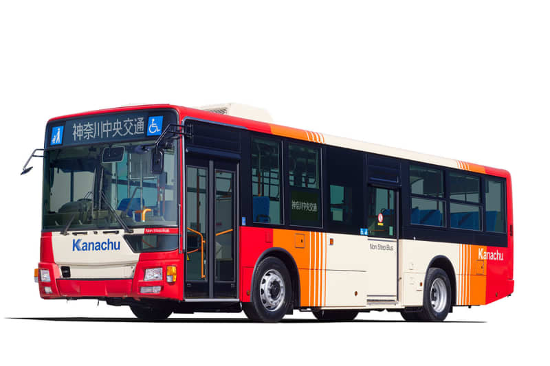 74年ぶり刷新　神奈中が新カラーデザインのバス導入へ　23年度は36台導入予定
