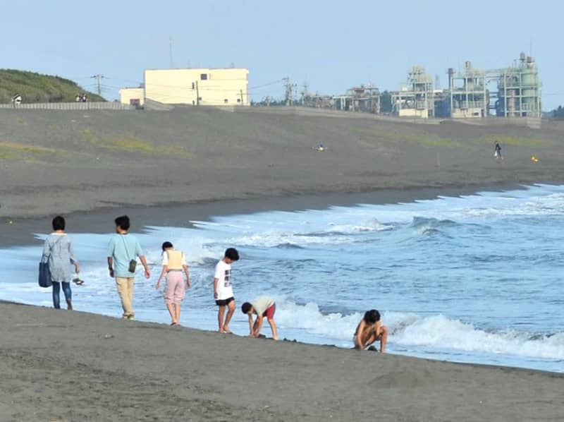 小田原・藤沢で11月観測史上最高気温に　各地で25度超え「夏日」