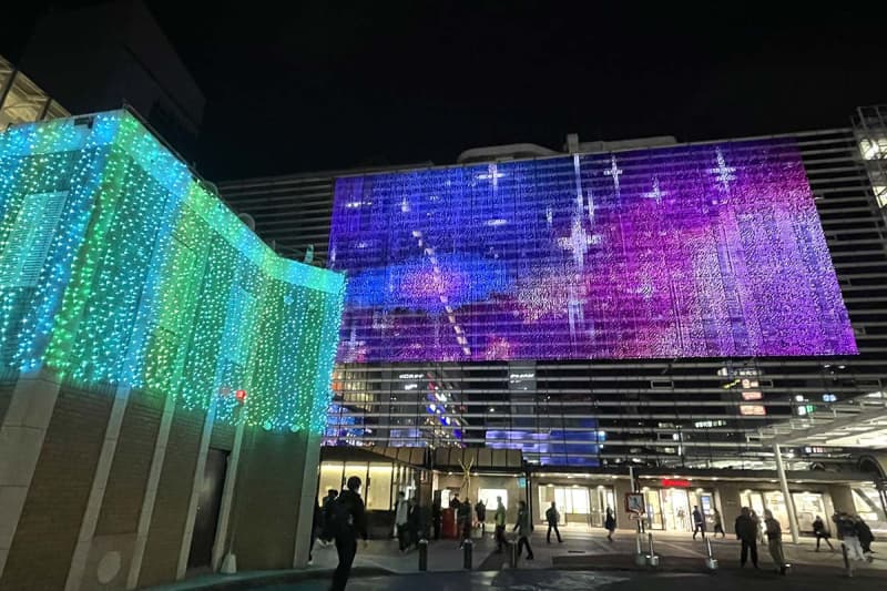 横浜駅西口彩る「光のパレード」　40回目の冬恒例イルミ始まる　今シーズンは電球16万個