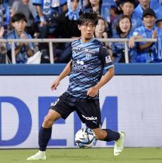 【横浜FC】MF近藤友喜は札幌へ完全移籍「全力でチャレンジ」　パリ五輪代表候補