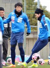 【横浜FC】伊藤翔、元日本代表小野氏の金言胸に　目標は「背番号分」15ゴール