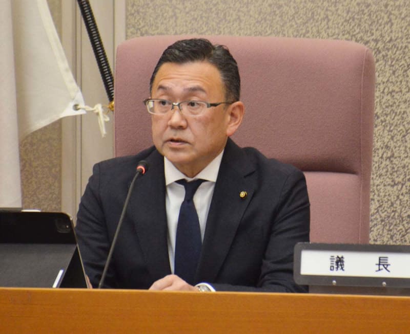 行政視察中にキャバクラ　小田原市議会議長「過去にも複数回」　自粛拒む持論を展開　