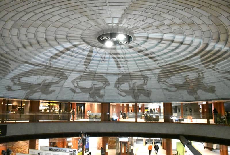 横浜・馬車道駅のドーム天井に光のアート　みなとみらい線20周年を記念で