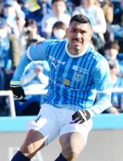 【横浜FC】MFユーリ・ララ、古巣に「感謝示しいいプレーを」　16日栃木戦