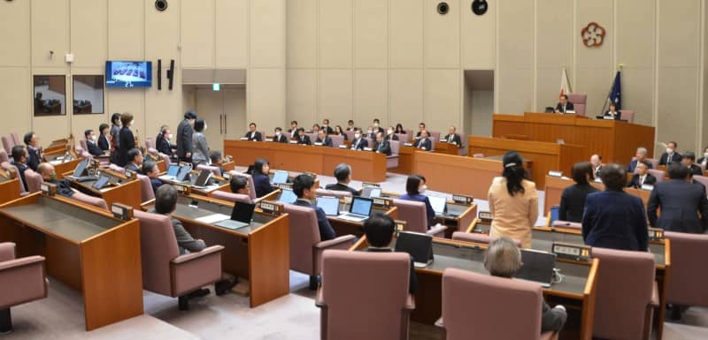 小田原市議会、市長選前の広報費を削除した予算修正案を否決　5カ月間の900万円に異論、多数会派が反対