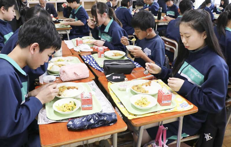 海老名市の中学校給食がスタート　地元食材使用、季節にちなむ行事食も