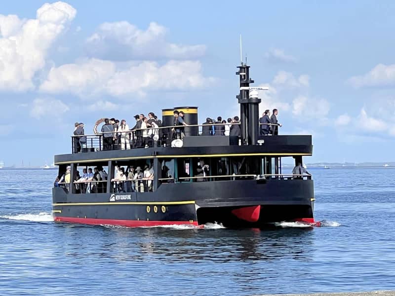 東京湾の無人島へ…横須賀・猿島の新観光船デビュー　「新時代の黒船」