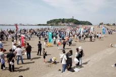 美しい藤沢のビーチ、みんなで守ろう　海水浴シーズン前に4千人が一斉清掃