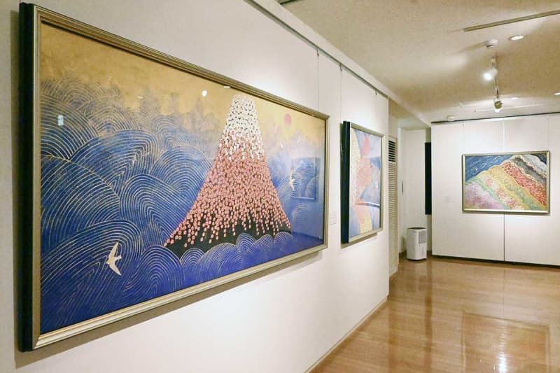 来年デビュー飛鳥Ⅲのために平松礼二さん描いた日本画　湯河原美術館で展示