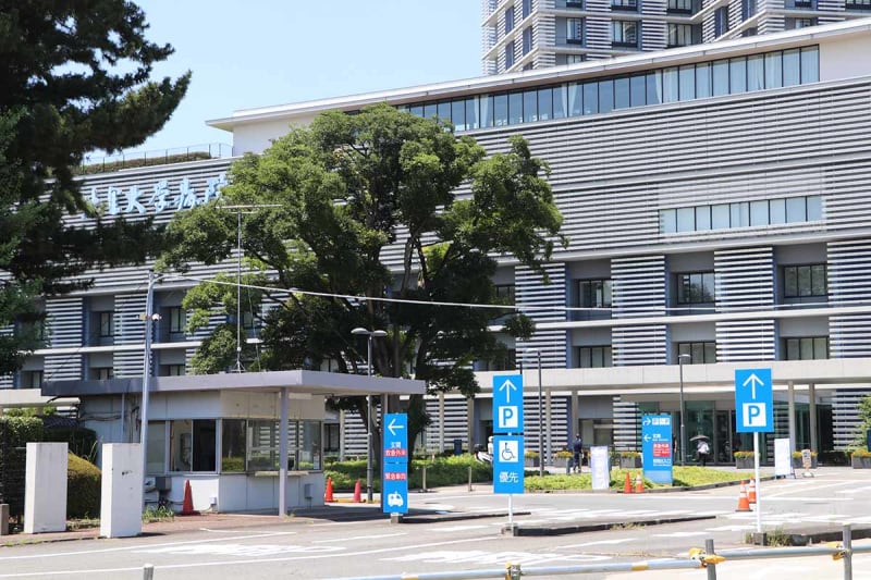 北里大学病院、女性が刃物で切り付けられる　神奈川県警、逃走の男を現行犯逮捕