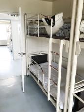 横須賀の小5男児、宿泊キャンプで就寝中に2段ベッドから転落　頭蓋骨骨折で重体