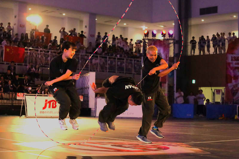 若者に人気　縄跳び競技「ジャンプロープ」アジア選手権、川崎で日本初開催