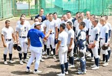 【高校野球】東海大相模、12日に富山商と初戦　初の全体練習でバント入念　日賀「生きた球で練習できて良かった」