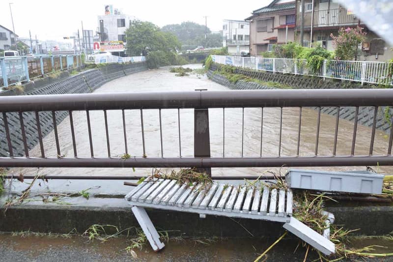 二宮にボランティアセンター、平塚には市民相談窓口　台風10号大雨、被災者支援の動き加速