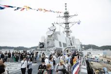 米海軍横須賀基地の一般開放に5万2900人　イージス艦「ジョン・フィン」を公開