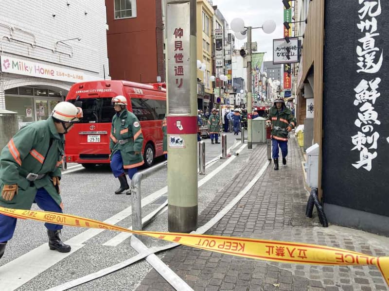 「火が出ている」…川崎の共同住宅で火事　5階から出火、4人がけが