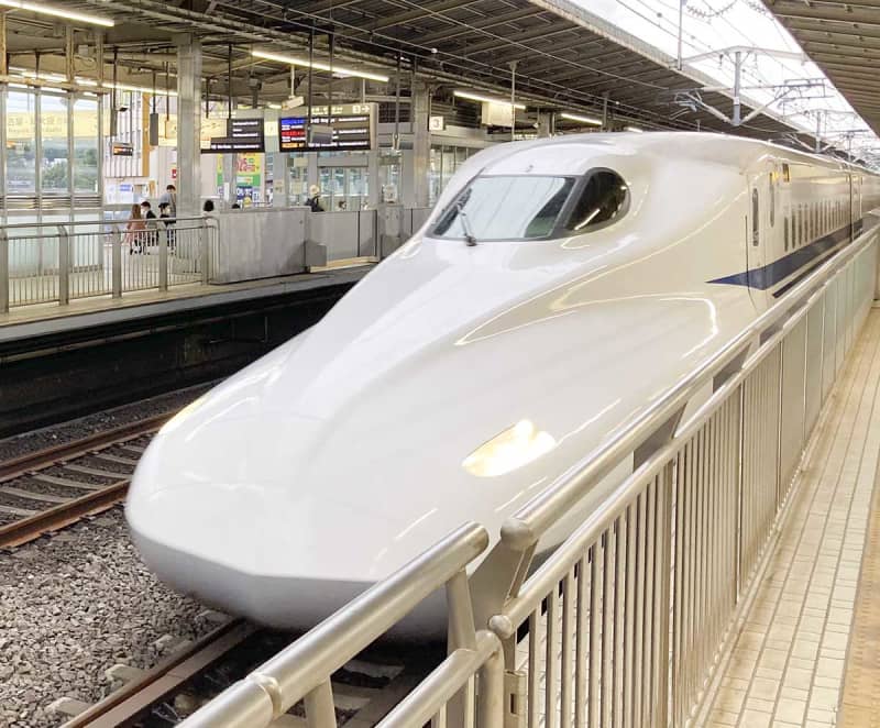 東海道新幹線が一時運転見合わせ　小田原─新富士間で大雨