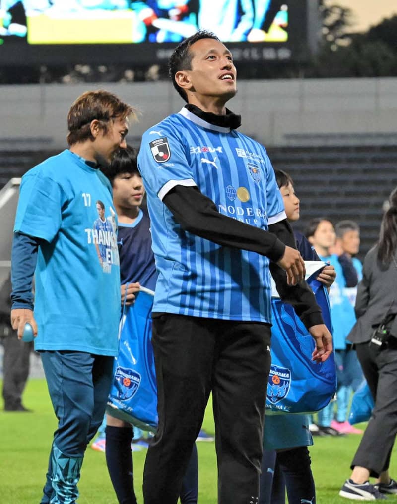 横浜M、湘南を経て横浜FCへ　DF武田が引退セレモニー「J1昇格を」