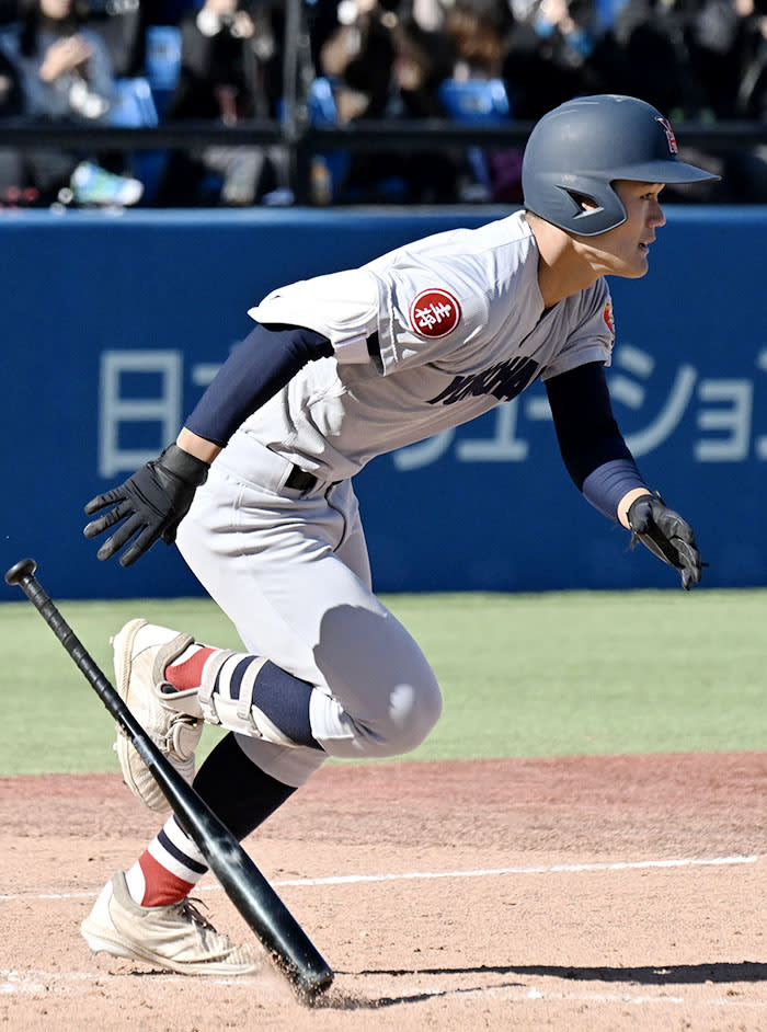 【高校野球神宮大会】横浜　主将・阿部葉が先制適時打「空振りしてもおかしくないナイスボール」