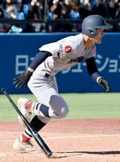 【高校野球神宮大会】横浜　主将・阿部葉が先制適時打「空振りしてもおかしくないナイスボール」