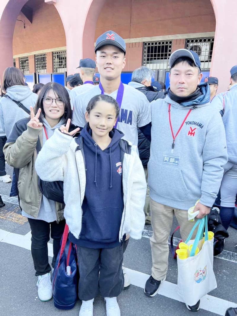 【高校野球神宮大会】優勝の横浜・阿部葉太外野手の父、一彦さん「本当に頼もしくなった」