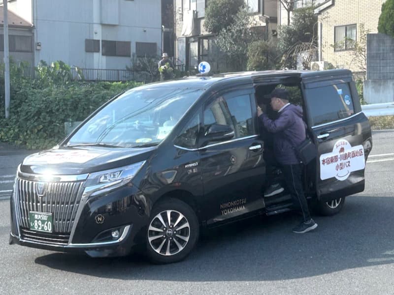 横浜市旭区で次々と移動交通実証　最適な「生活の足」探る　12月にかけ小型バス、乗り合い車両運行