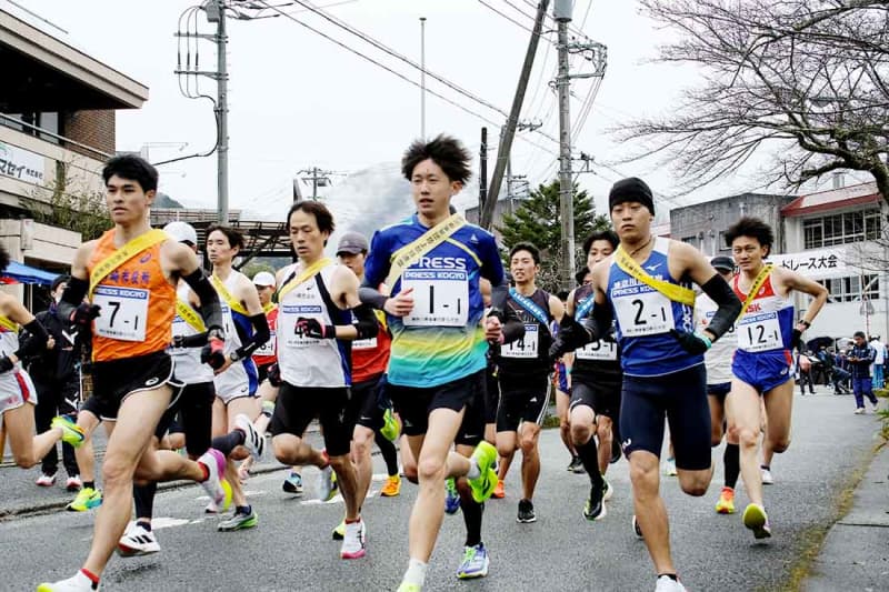 神奈川県実業団対抗駅伝　プレス工業が16連覇　高校男子は湘南工大付が逆転V