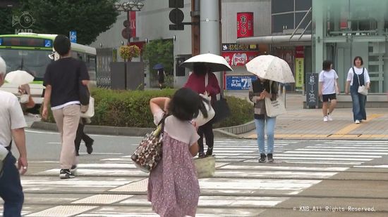 雲が広がり蒸し暑い一日に　２５日の富山県内　