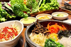 野菜いっぱい食べ放題！　韓国料理の定番サムギョプサル｜ビバ★ヒルメシッ！