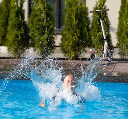 他出演者をわざと巻き添えに オチルナ 出演のサッカー元日本代表ｇｋ 本並健治に非難の声 ちょっと最低 無理すぎる 記事詳細 Infoseekニュース