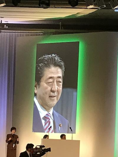 安倍首相が謎の自宅パーティ開催　有名人が好きなのか、それとも新情報が欲しいのか　統一地方選告示