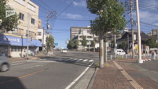 下関で横断歩道を渡っていた男女がはねられる　54歳男性が死亡、女性が頭にケガ