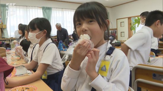 10月16日は食料の「国消国産の日」山口市の児童が農業の大切さを学ぶ