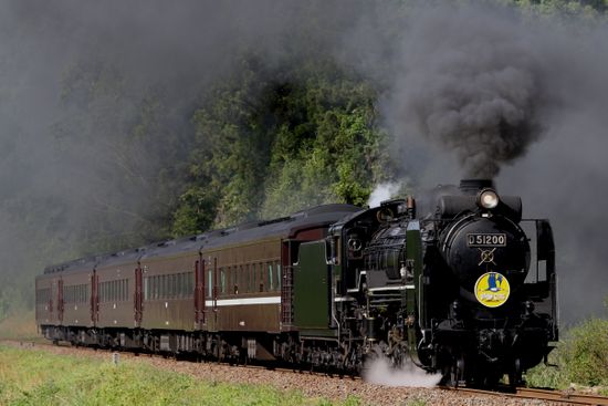 SLやまぐち号」立ち往生し乗客200人が3時間客車の中に・3連休最終日