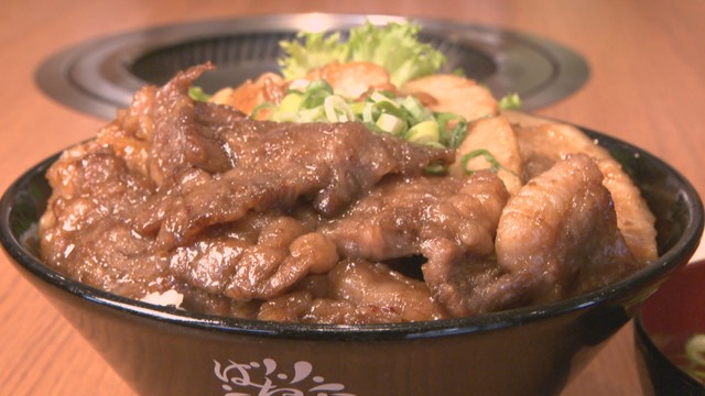 3種類のお肉がたっぷりのったボリューム満点の丼　とっておきのスタミナグルメ　岡山【ほっとマルシェ】