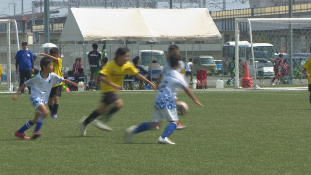 倉敷市の企業が小学5年生以下を対象にサッカー大会を開く　岡山