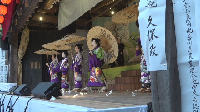 小豆島・中山農村歌舞伎　5年ぶりに本格的な奉納　「中山の舞台」大規模改修終え　香川