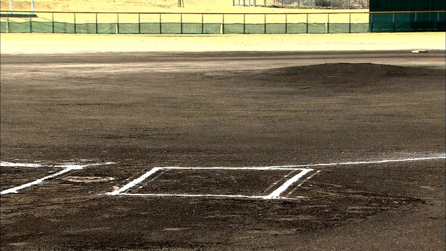 秋の高校野球・四国大会決勝　高松商業が明徳義塾に敗れ準優勝