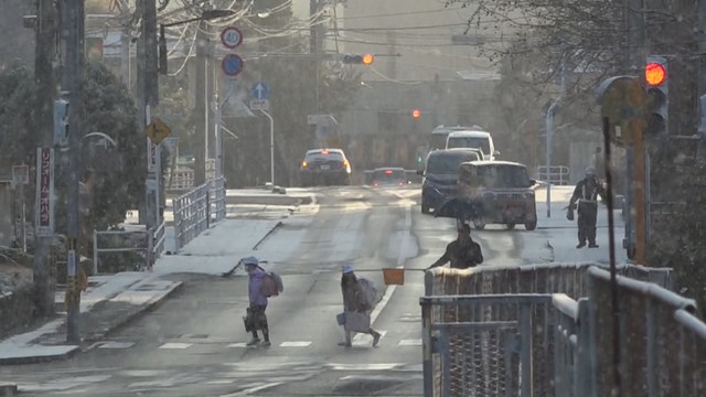 四国地方は10日にかけて平野部でも大雪の可能性　路面の凍結による車の事故・立ち往生に注意　気象台などが外出を控えるよう呼びかけ