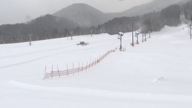 スキー場には恵みに…厳しい冷え込みで岡山県北部は大雪「やっとオープンできる」　真庭市