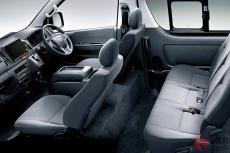 トヨタ「新たなハイエース」発売！ ガッツミラー廃止＆ACC搭載で大進化！ 値上げしても注文殺到の「働くクルマ」販売店での反響は？