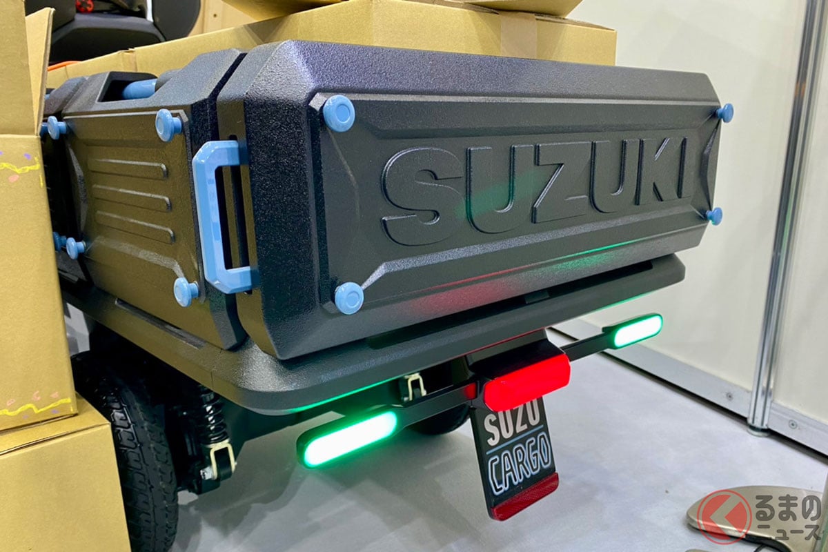 もう軽自動車いらない？」“免許不要”で乗れるスズキの「四輪車」に反響 