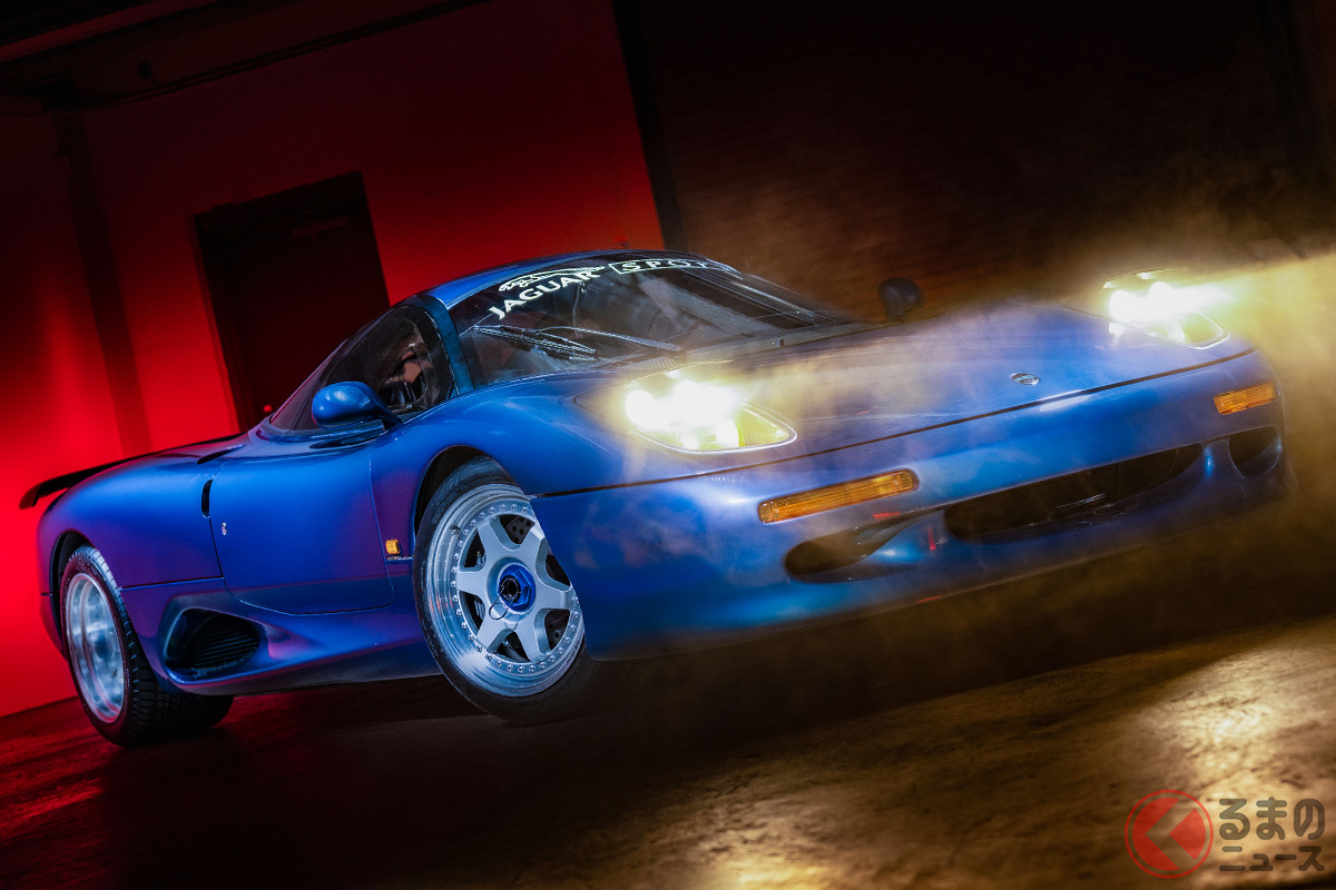 新車価格の倍の2億円！ ジャガー「XJR-15」のテールライトはマツダ