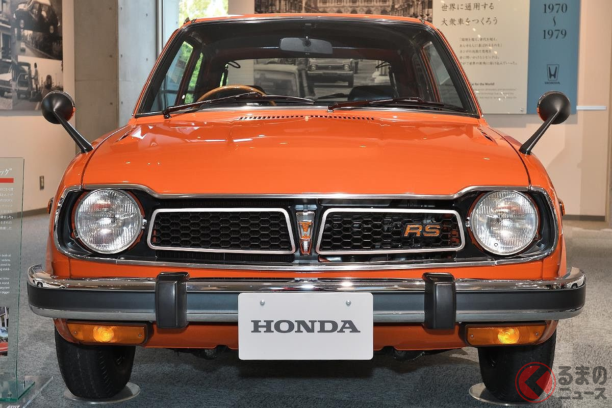 ファミリーカー　総合百科　1.2  2冊まとめ　1970年版 ファミリーカー 総合百科 1.2 2冊まとめ 1970年版 - メルカリ