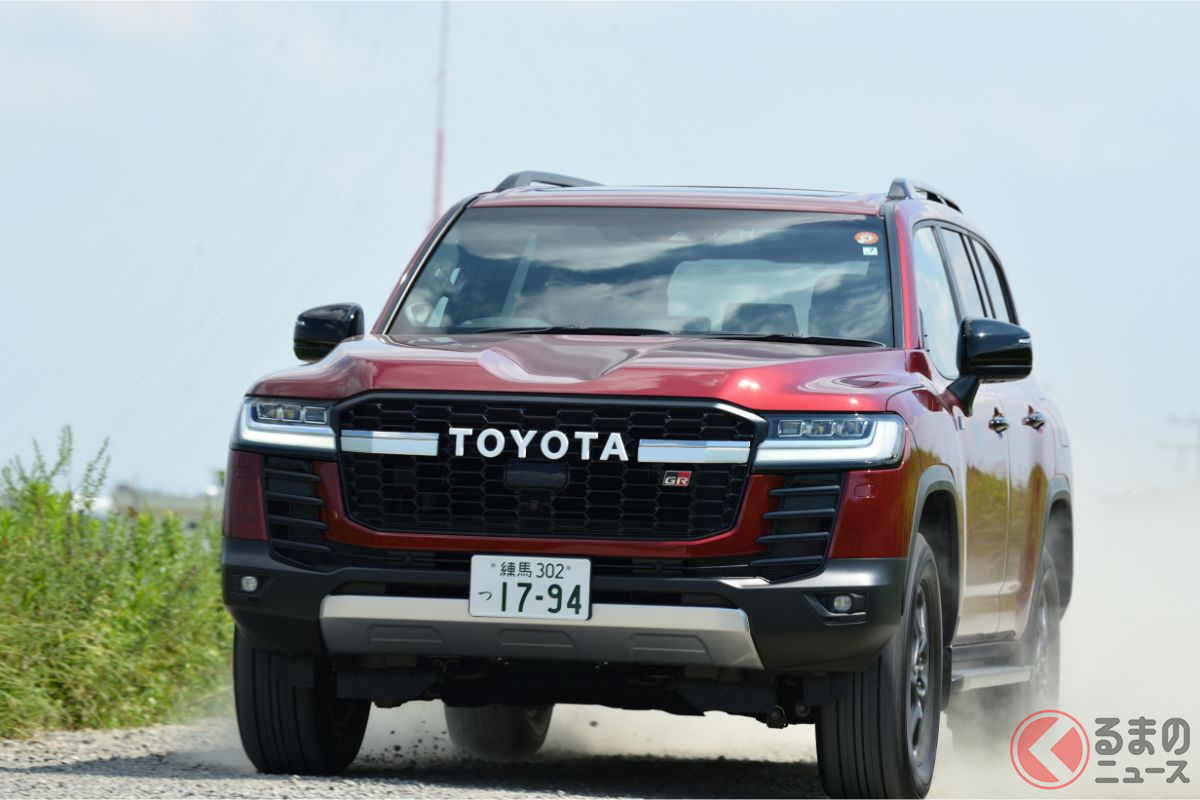 トヨタ「ランドクルーザー」 納車に4年!? 長すぎて整理券配布化！ 「納車待ち中」に改良されたらどうなるの？