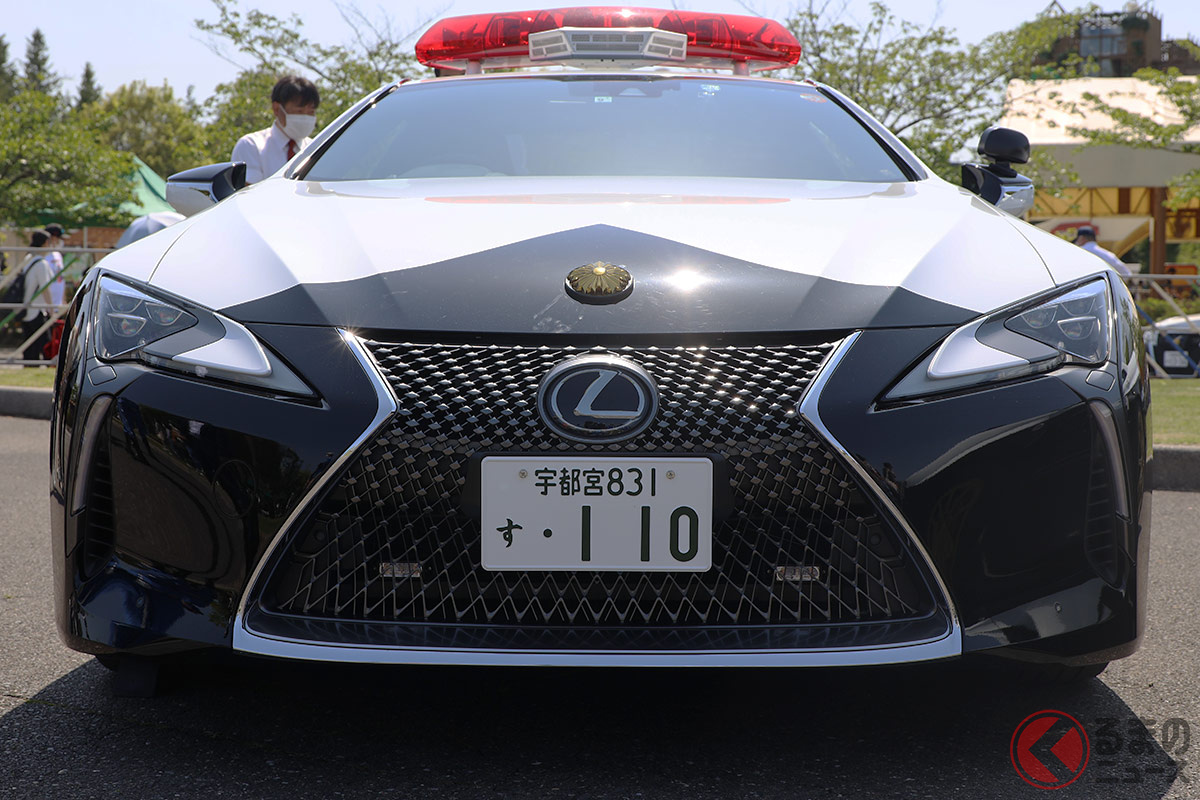 レクサスパトカー 栃木県警のレクサスLCパトカー、1/18スケールで再現