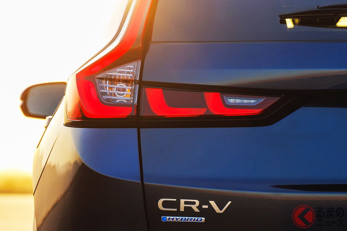 ホンダが新型「CR-V」チラ見せ!? 6代目でどう進化？ 最新ホンダSUVの姿とは