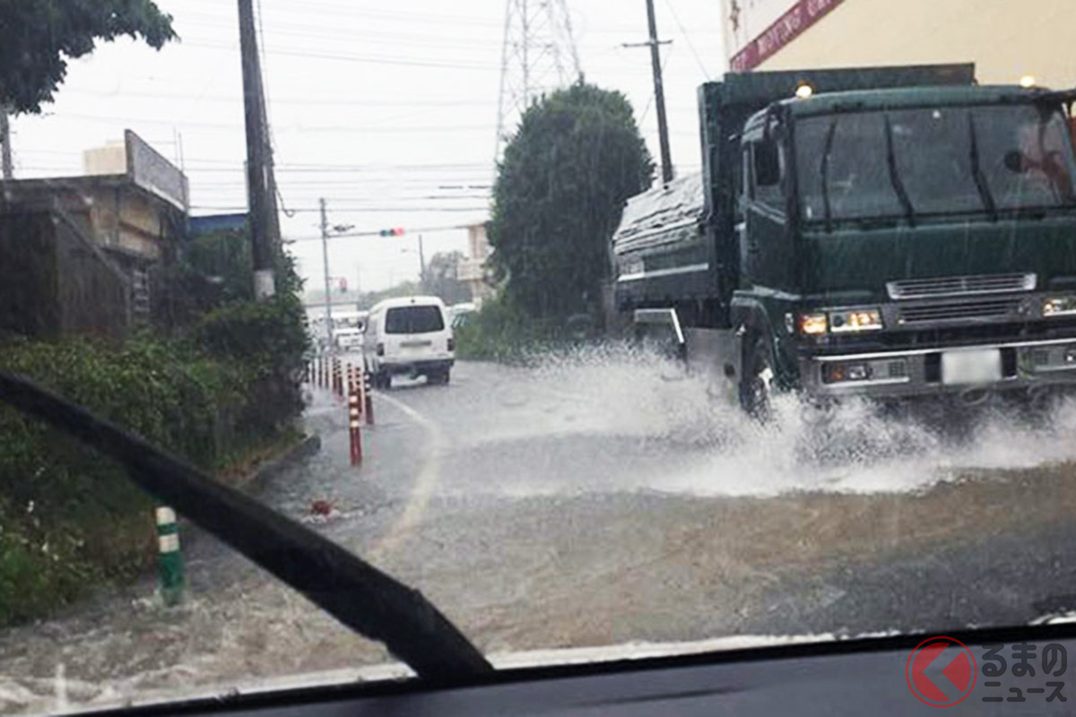 雨の日の事故率は4倍増!? 「自分は大丈夫」と過信しないで！ 台風＆ゲリラ豪雨で注意すべきコトは？