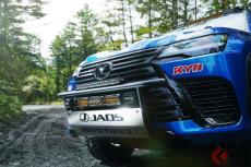 レクサス最上級SUV 新型「LX」が悪路を疾走!? 1600kmに及ぶメキシコの「BAJA1000」に「TEAM JAOS」が参戦