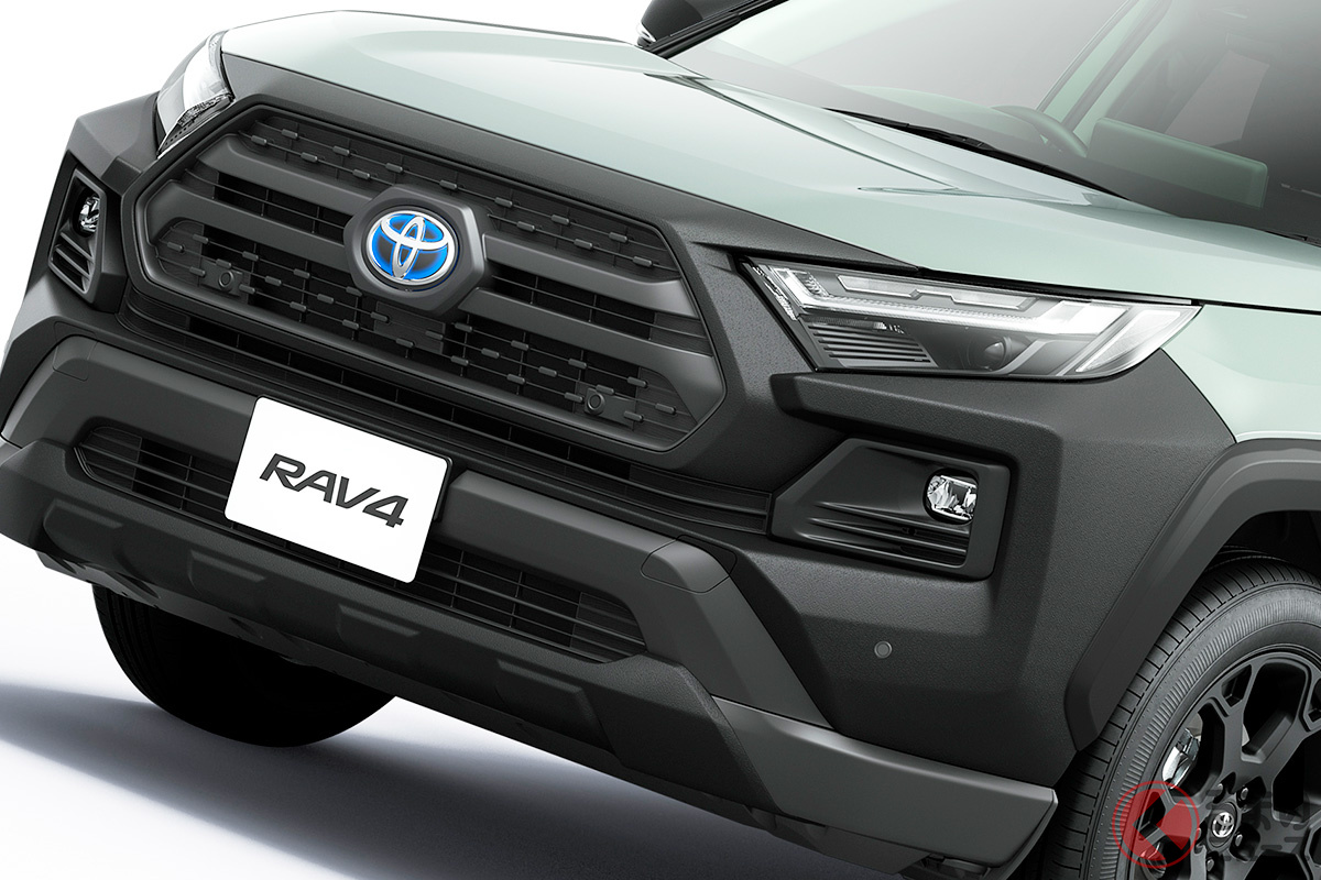 人気のトヨタ「タフ系」SUV「RAV4」に追加された新型特別仕様車 特徴は「ゴリゴリの黒」!?